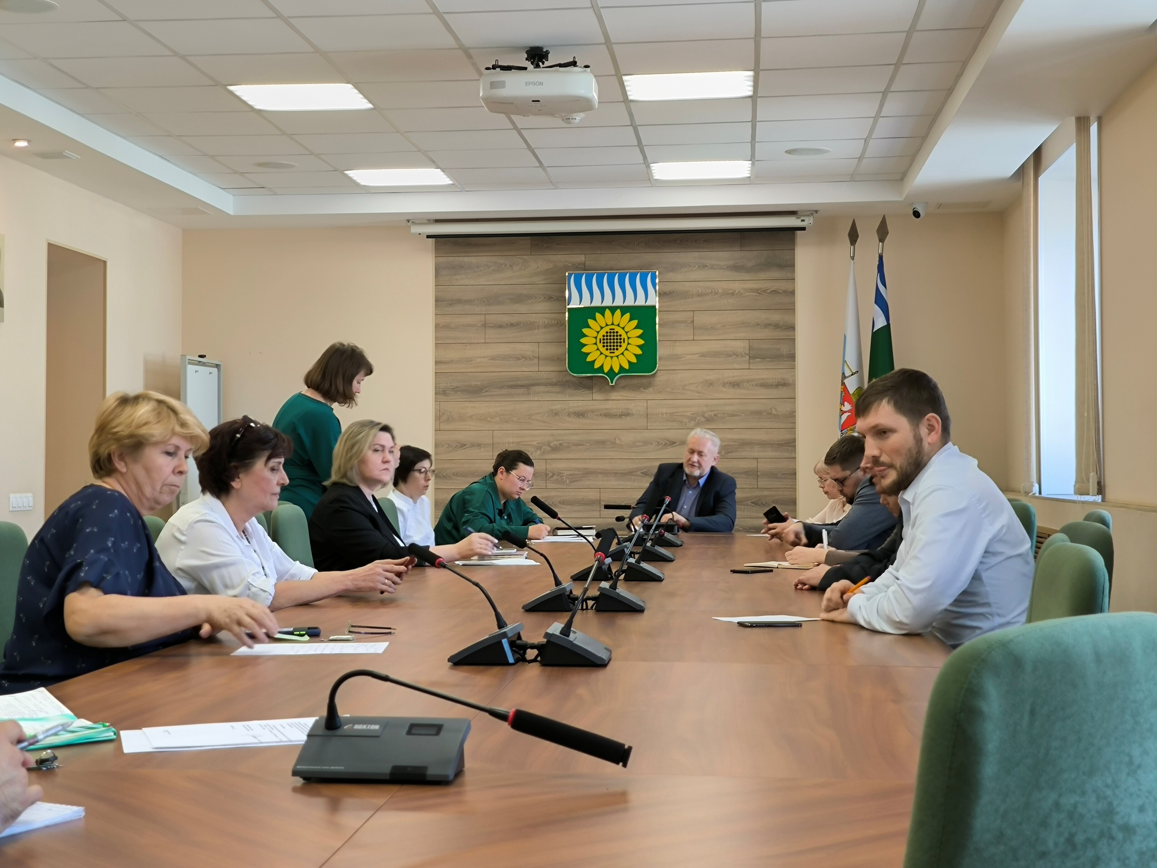 Урны и Чайковский спешат на помощь | 27.04.2024 | Заречный - БезФормата